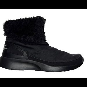 Nike Kaishi Winter High Sneaker Boots. Size 6.